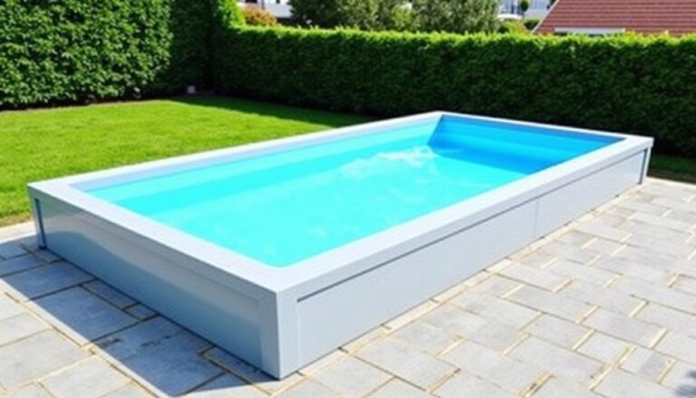 Piscine en béton ou coque polyester : choisir le matériau idéal pour un bassin durable et résistant